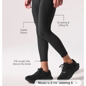 Alo Yoga Black High-Waisted Airlift Leggings